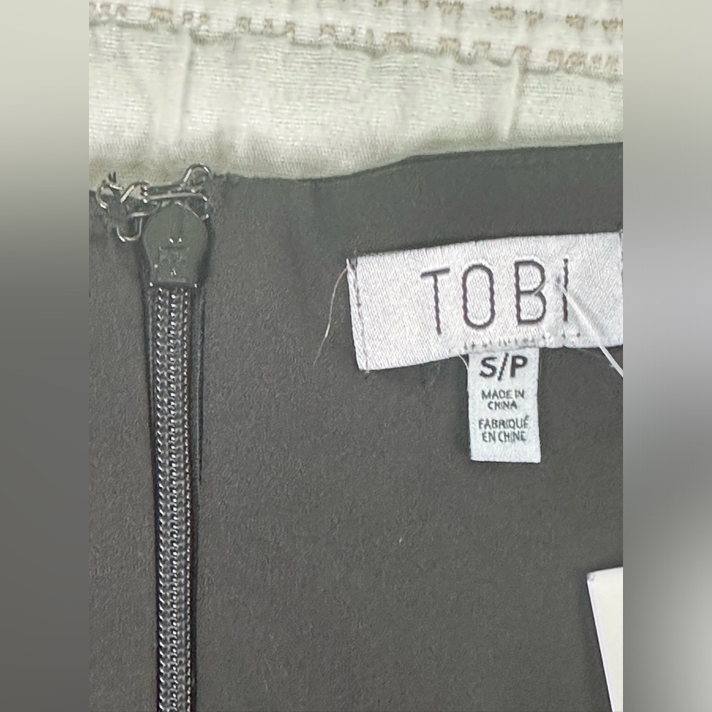 TOBI Pleated Front Black Lined Mini Skirt Size Small - Picture 6 of 11